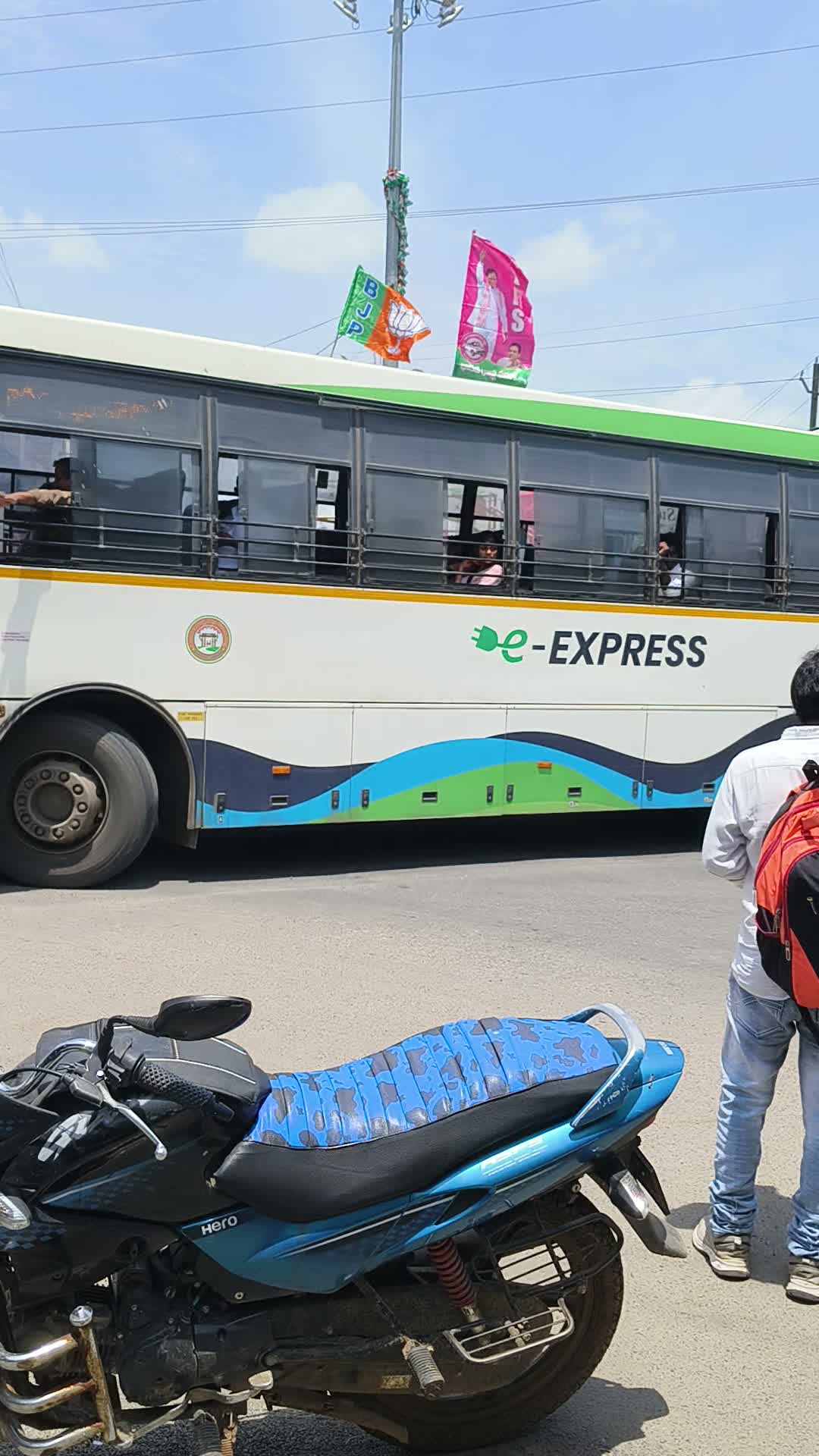 పరకాల అంబేద్కర్ సెంటర్‌లో ట్రాఫిక్ కష్టాలు