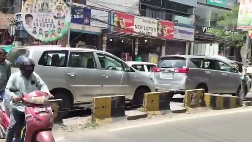 వన్‌వే ఎఫెక్ట్‌తో నగరవాసులకు ‘Traffic’ కష్టాలు!