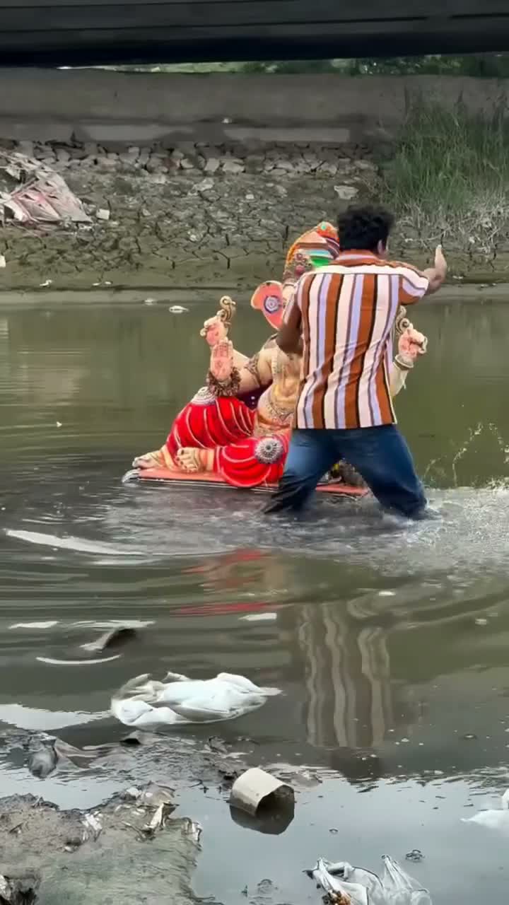 మురికి కాలువల్లో నిమజ్జనం!
