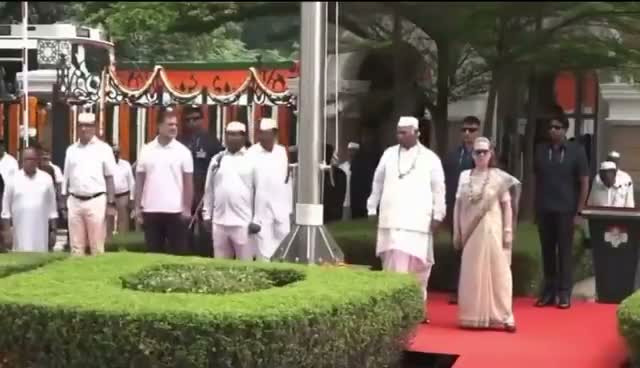 సోనియా గాంధీ వైఖరిపై BJP ఫైర్?