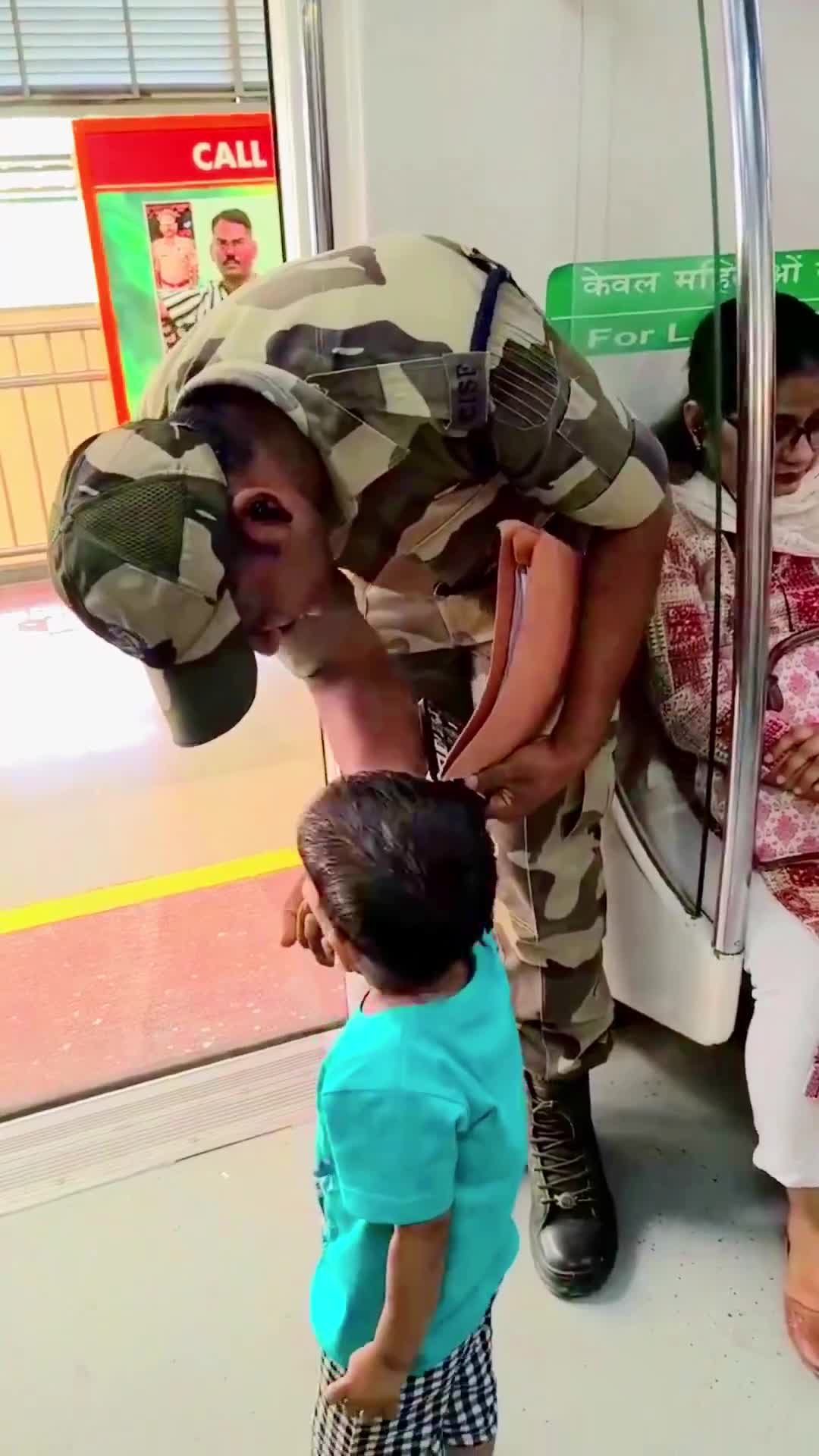 ఇలాంటి పిల్లలు ఉండాలి..