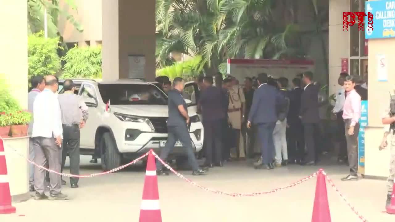 దుర్గాపూజలో విషాదం.. అమిత్ షా పరామర్శ!