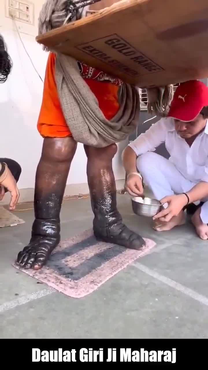 దేవుడి కోసం వింత పూజ!