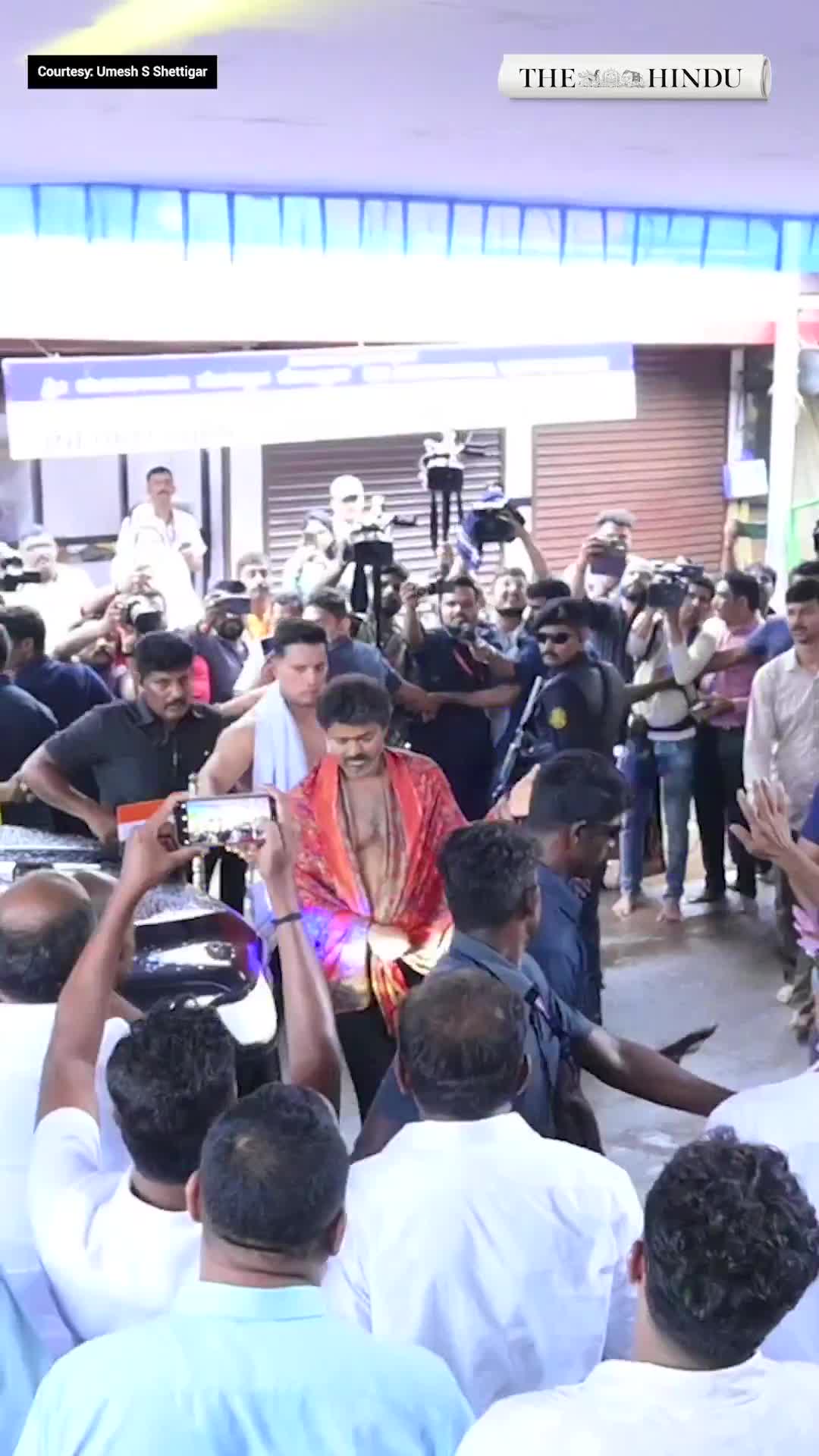 కర్ణాటక లో CM విజయ్!