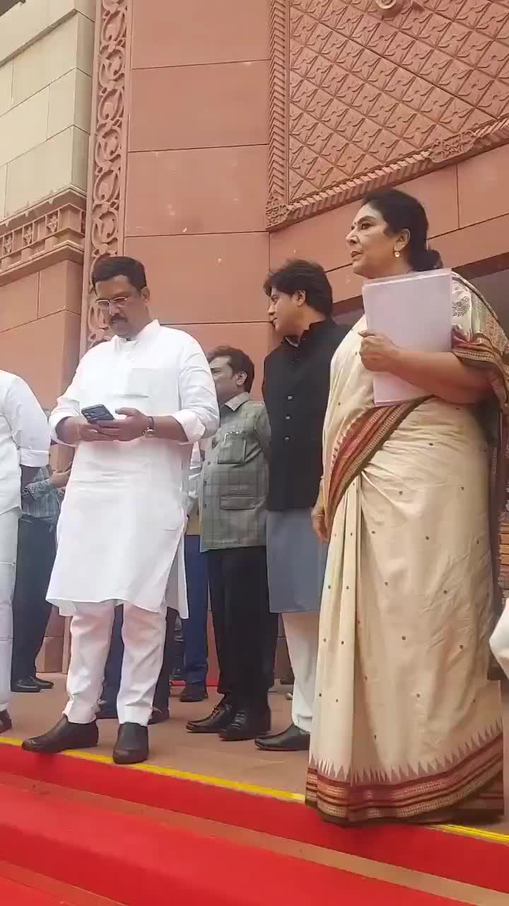 ధర్మేంద్ర ప్రధాన్ ను కడిగి పారేసిన రేణుక !