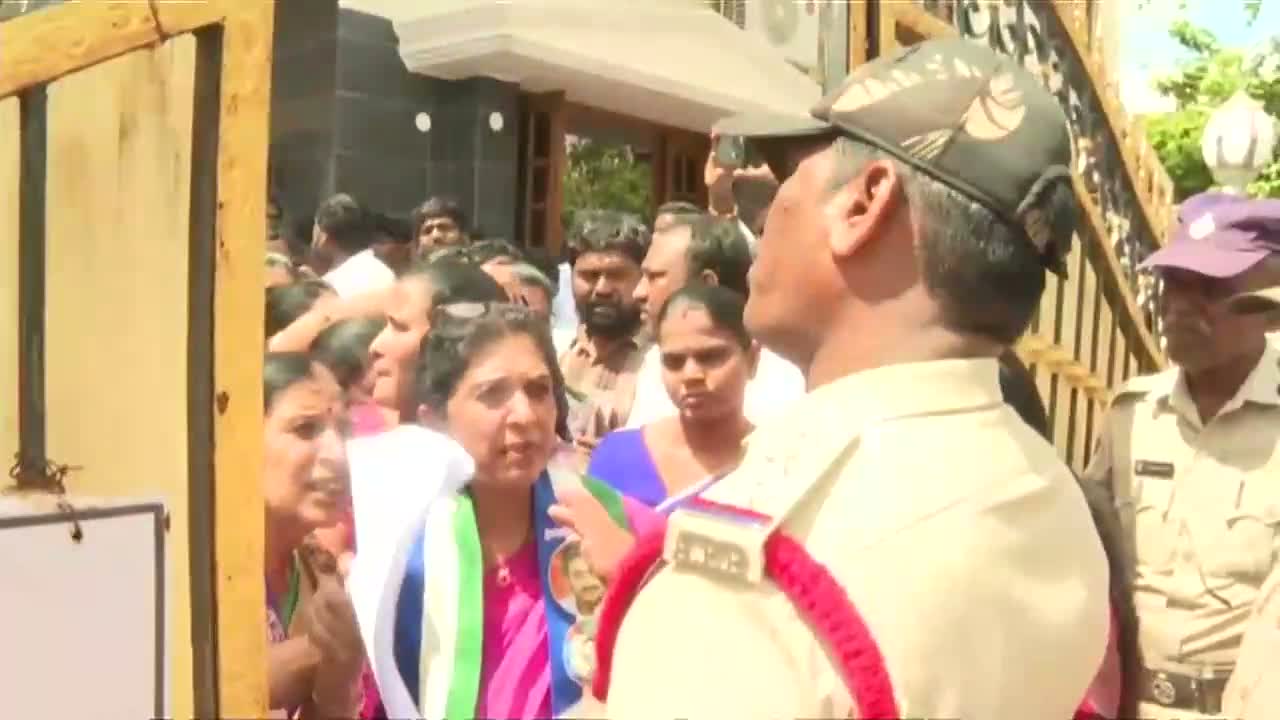"పులివెందులలో నామినేషన్ వెయ్యనివ్వరా?"