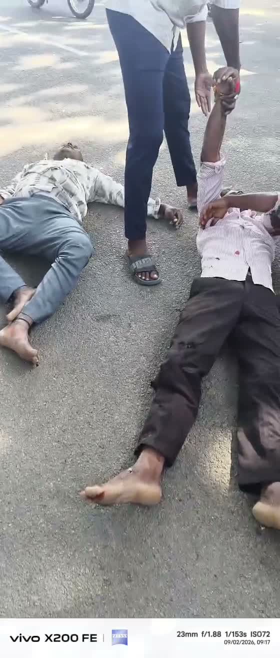 జడ్చర్లలో ఘోర ప్రమాదం.. ఇద్దరికి తీవ్ర గాయాలు