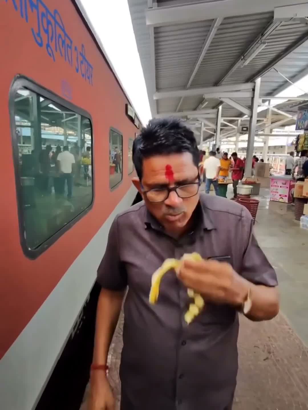 జీరో సివిక్ సెన్స్ అంకుల్!