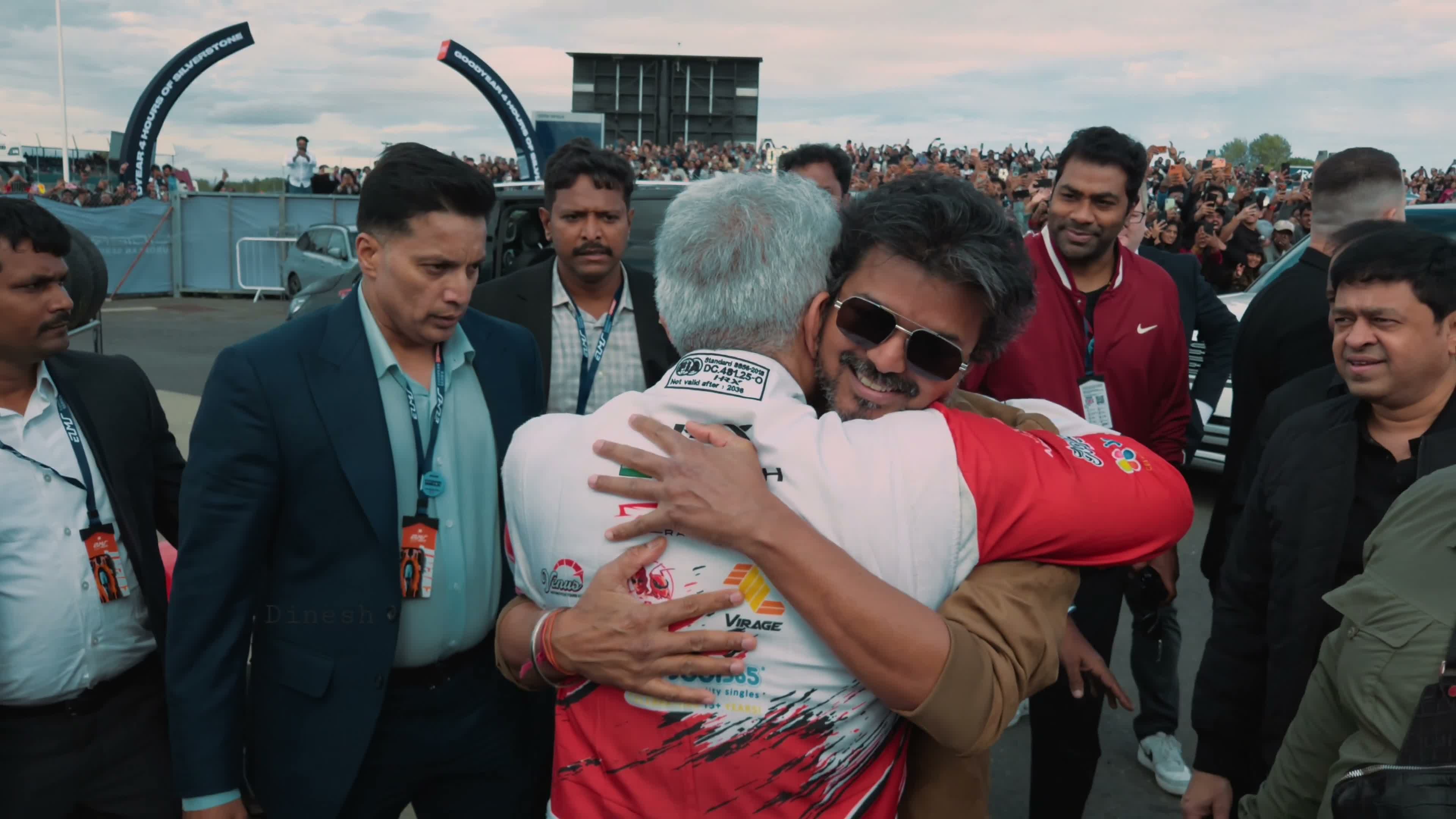 విజయ్, అజిత్ ఒకే చోట.. వైరల్‌గా మారిన కామెంటరీ!