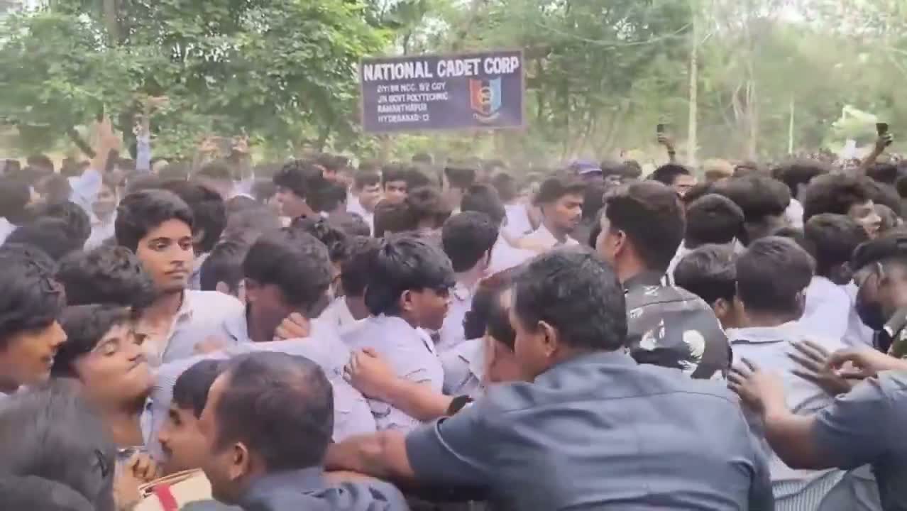 ఆ జీవో వద్దంటే వద్దు.. భగ్గుమంటున్న విద్యార్థి లోకం!