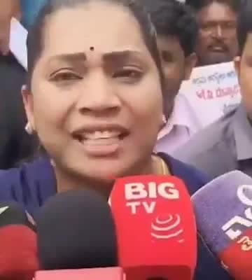 దువ్వాడ శ్రీనివాస్ కోసం మాధురి ధర్నా.. శ్రీకాకుళంలో టెన్షన్!