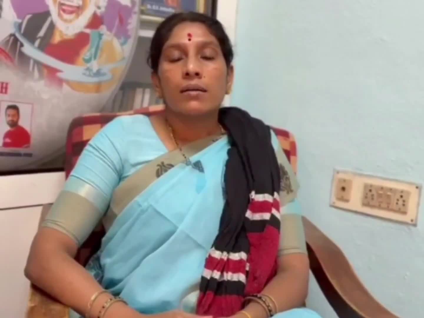 పవన్ కళ్యాణ్‌కు గద్దర్ కూతురు కౌంటర్!