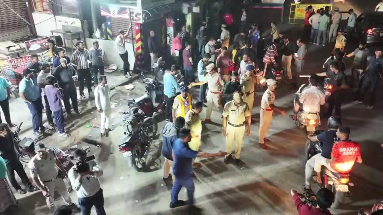 హైదరాబాద్‌లో అర్ధరాత్రి పోలీసుల మెగా ఆపరేషన్!