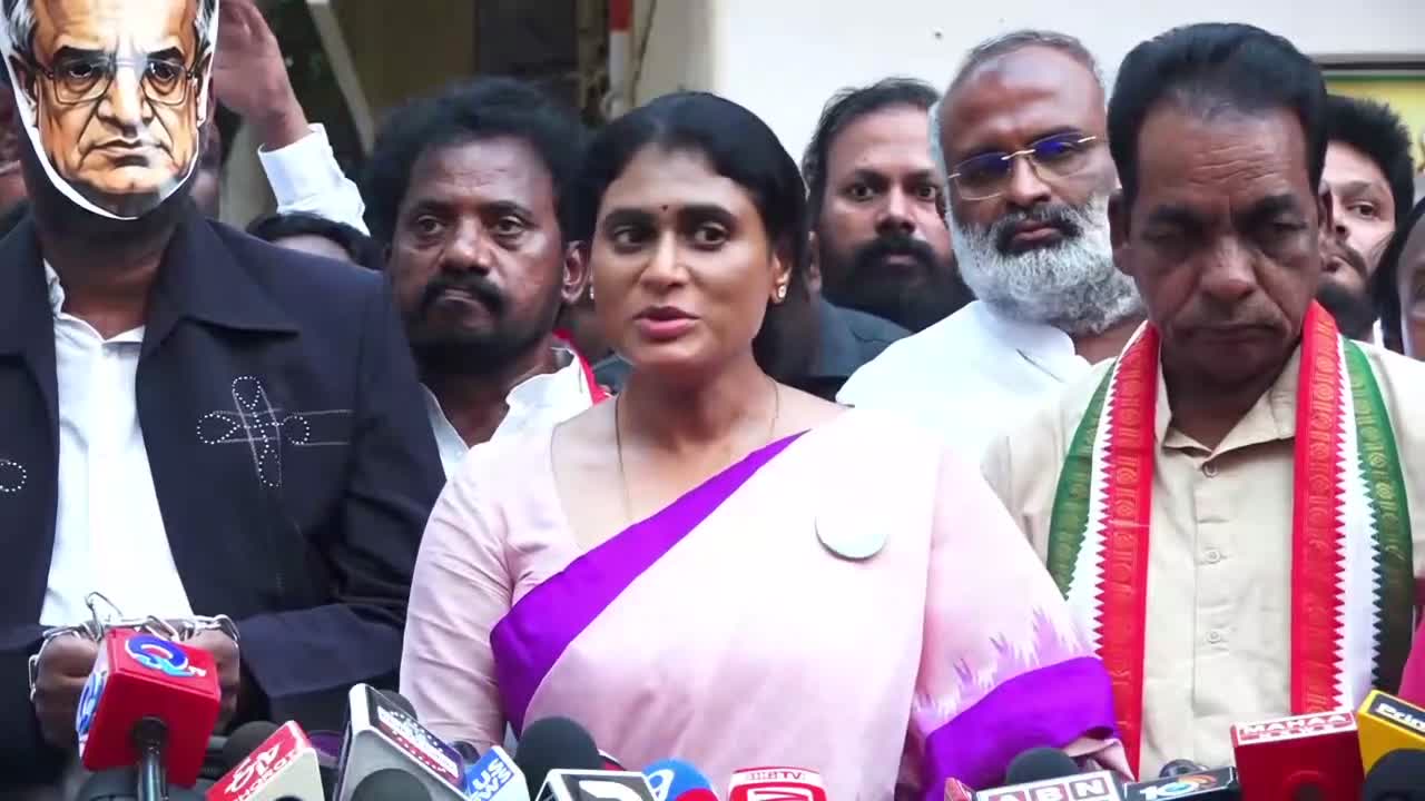 CECపై షర్మిల ఫైర్.. రాజీనామా డిమాండ్