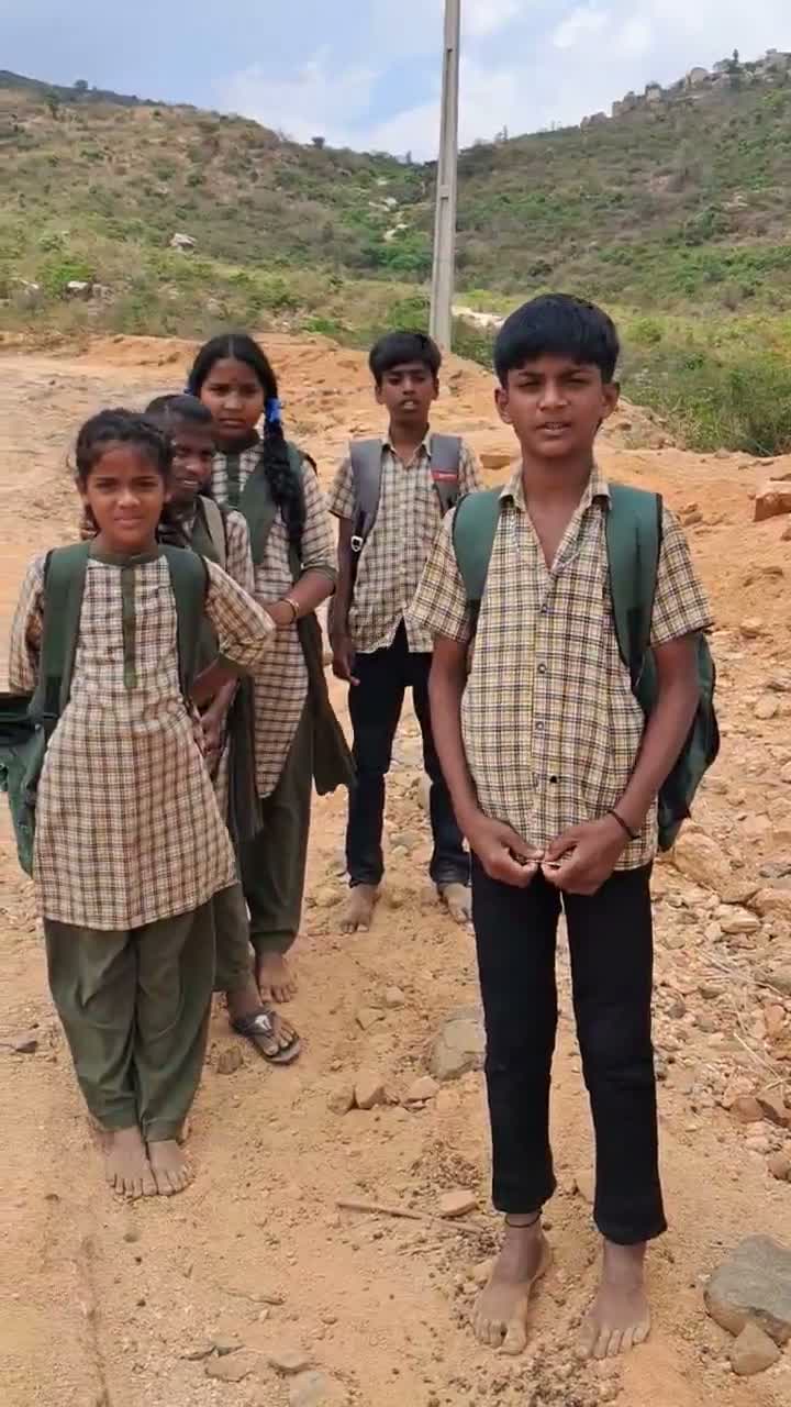 బడి కోసం 8 కి.మీ. నడక.. దొనబైలు పిల్లల ఆవేదన!