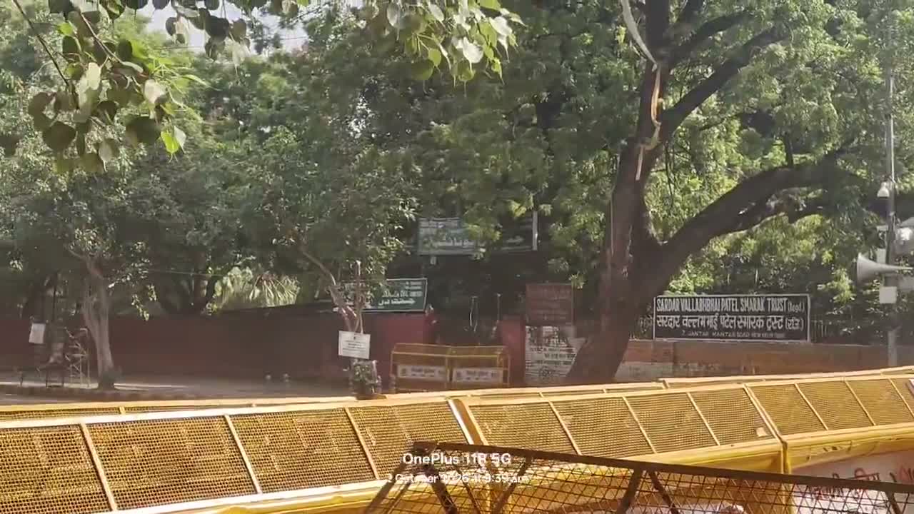జంతర్ మంతర్.. No Internet!