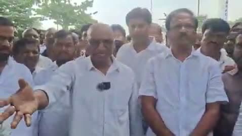 భూముల కబ్జాపై R.S.ప్రవీణ్ కుమార్ ఆగ్రహం