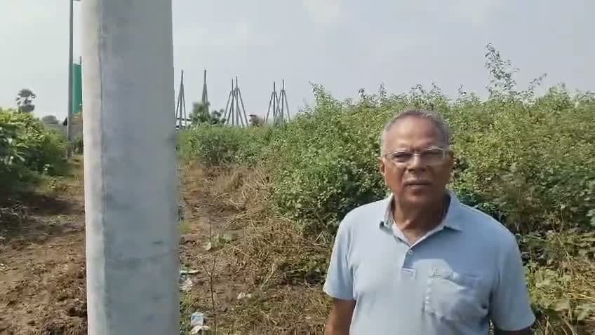 రాజధాని కోసం భూములిచ్చాం.. న్యాయం చేయండి