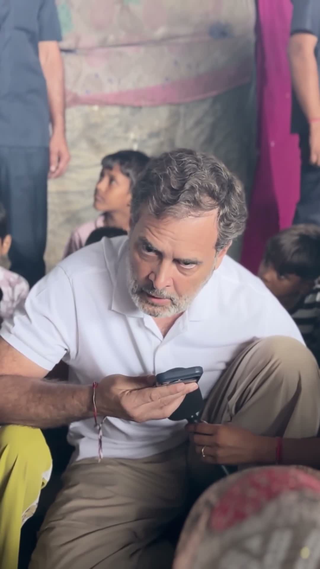 SIR బాధితులను కలిసిన రాహుల్ గాంధీ