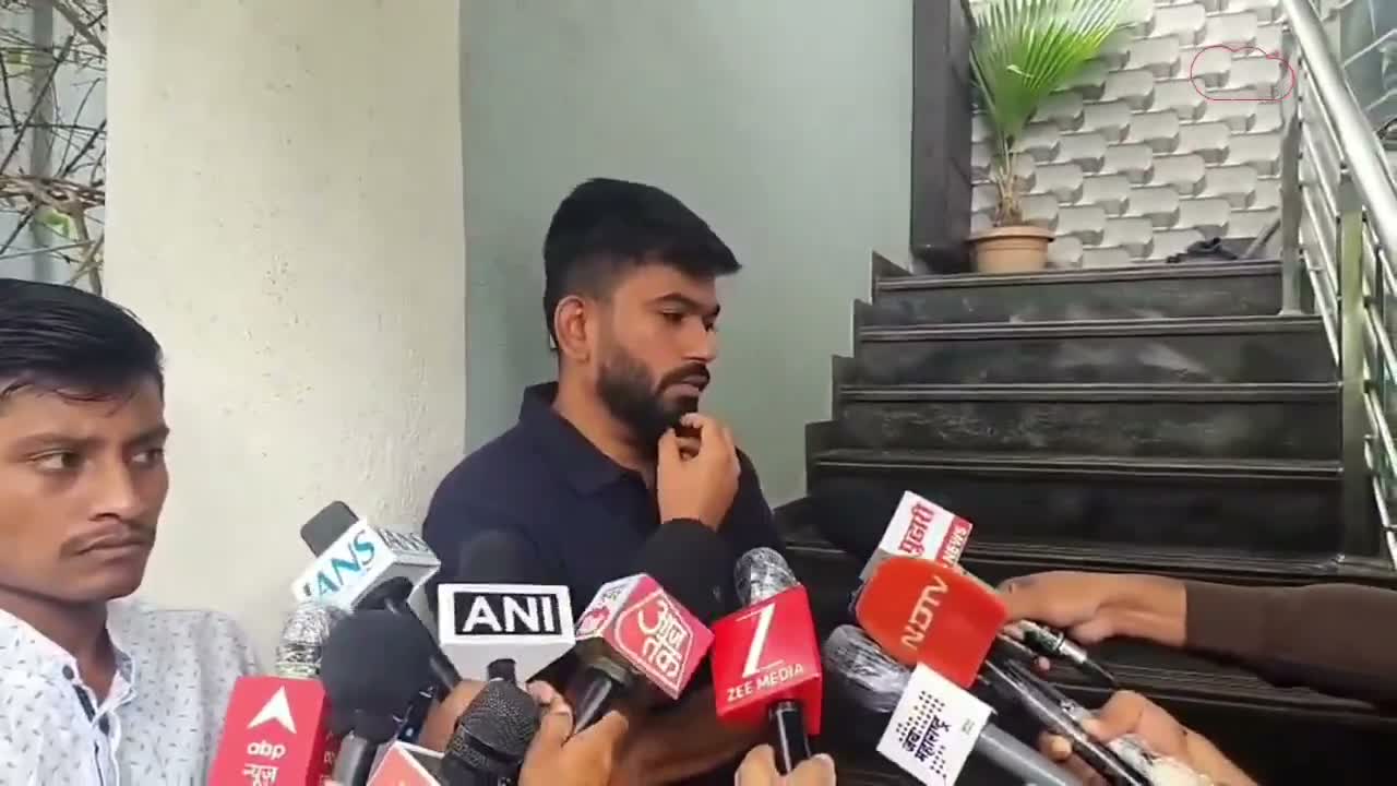 ఫారెన్ ఫండింగ్ ఆరోపణలపై- అభిజీత్ దిప్కే