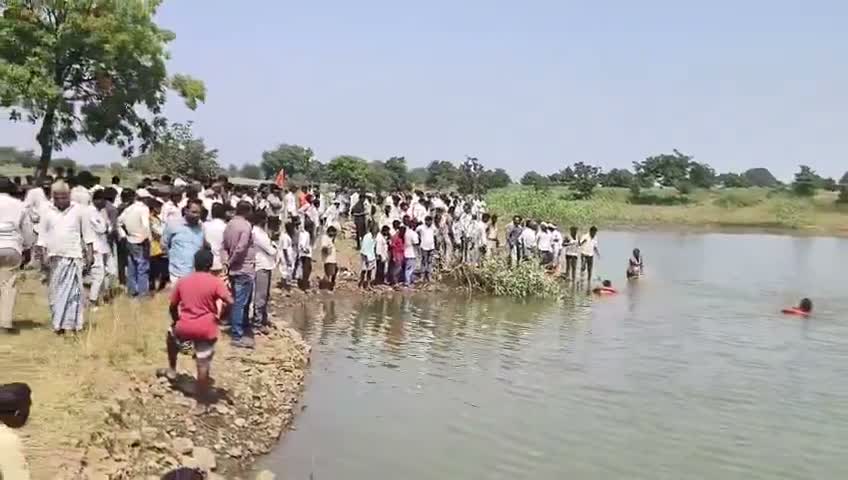 ఒకే కుటుంబంలో ముగ్గురు మృతి