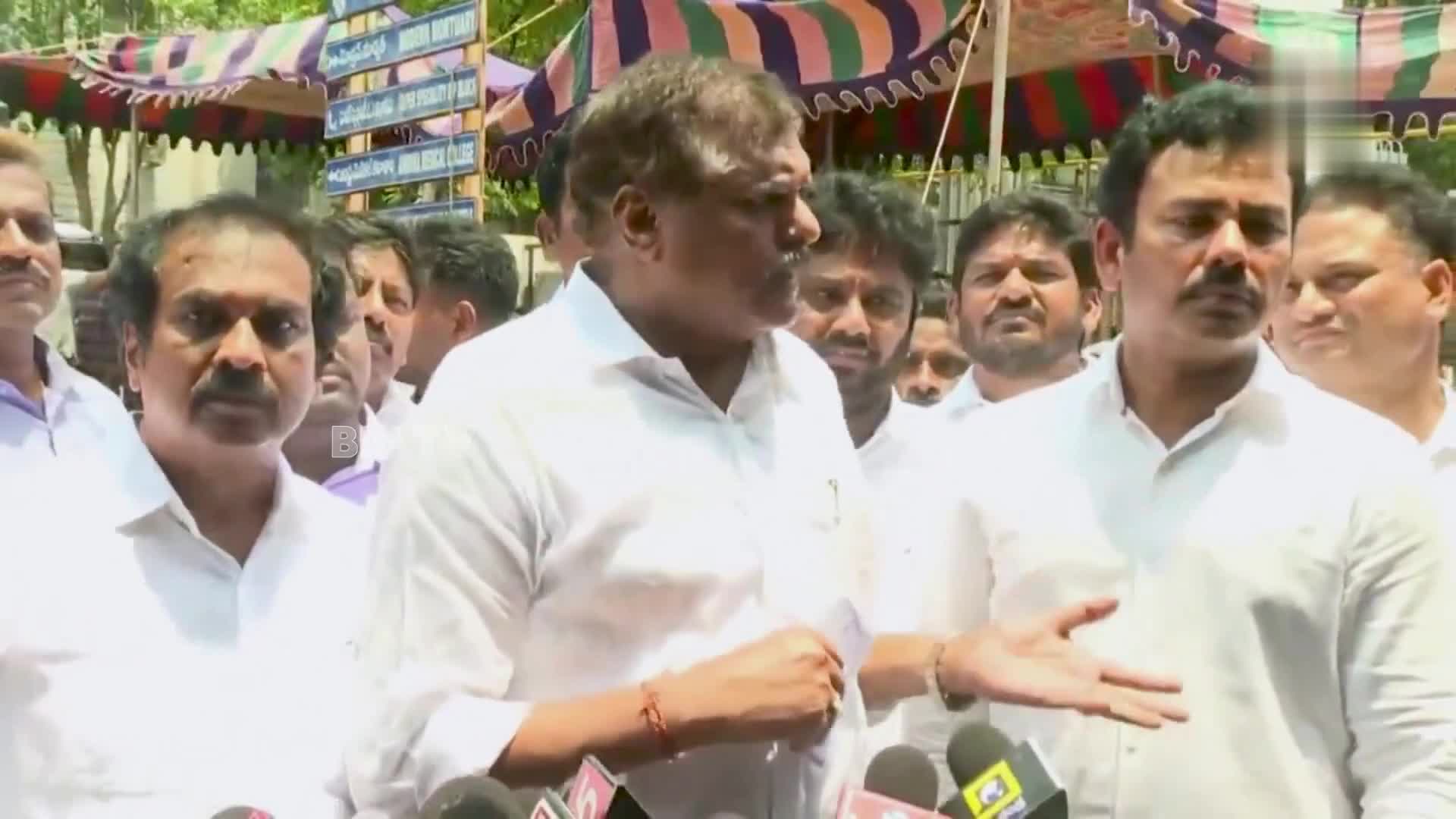 రేపు విశాఖకు జగన్