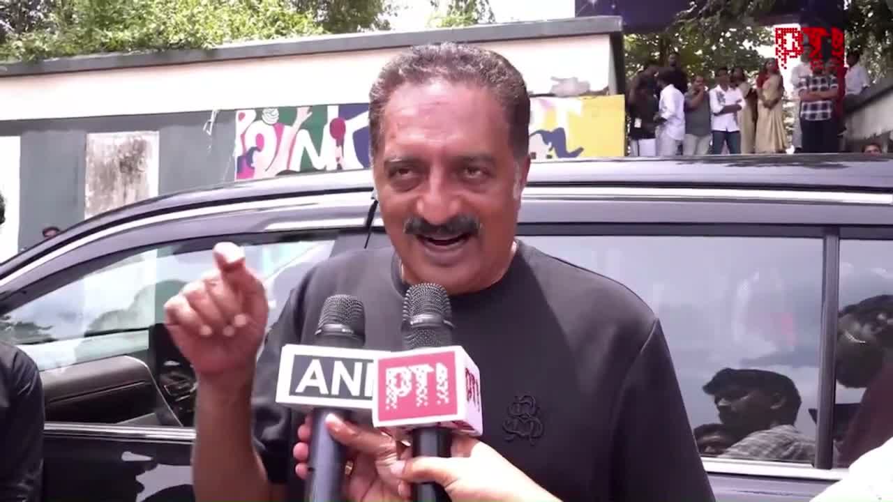 'కేంద్రం దొరికిపోయింది': ప్రకాష్ రాజ్