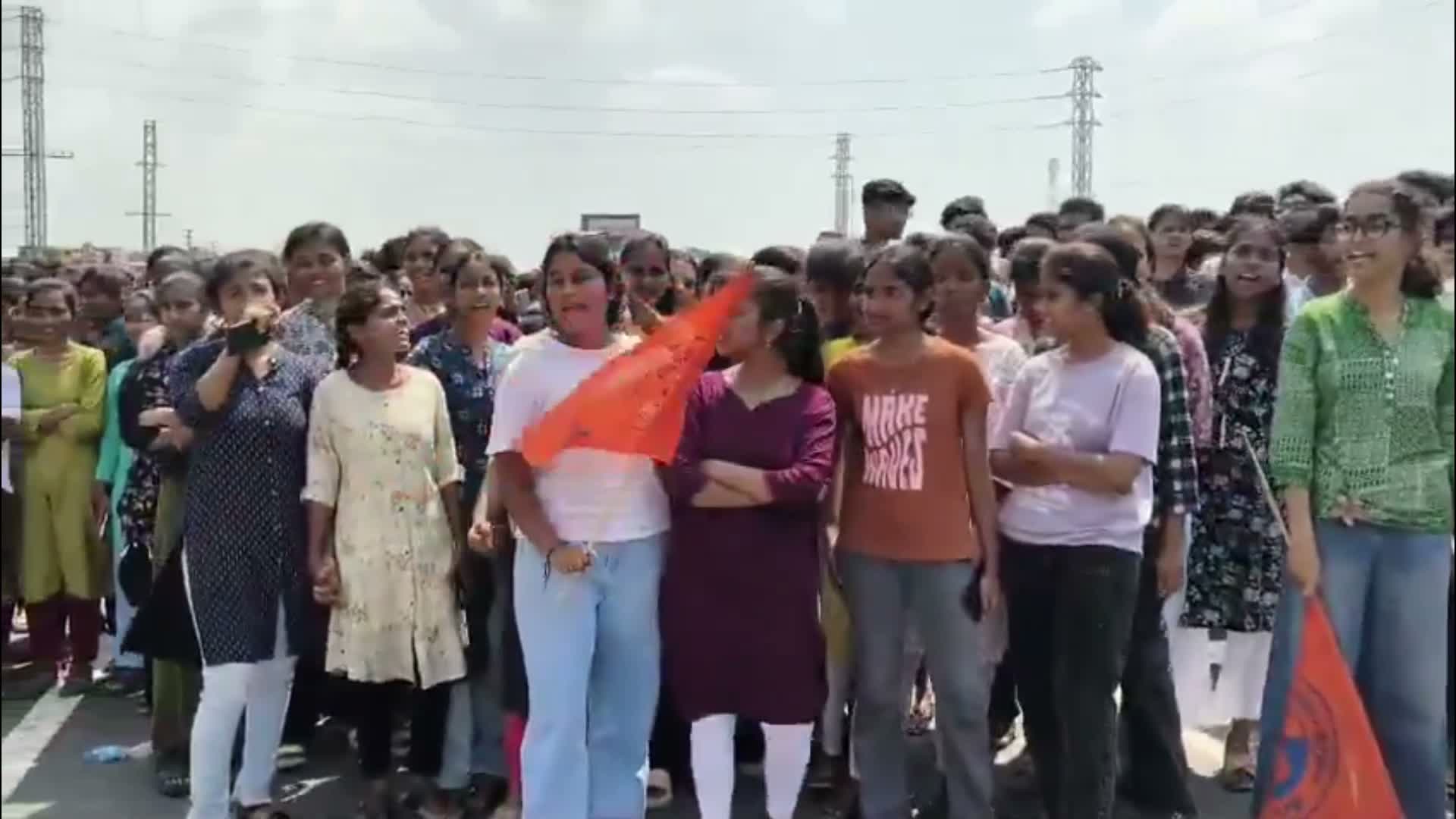 JNTUHలో ర్యాగింగ్ కలకలం!