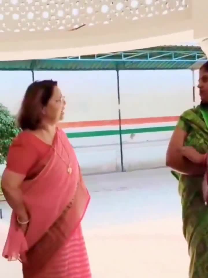 స్కూల్ ప్రిన్సిపల్ రూడ్ బిహేవియర్!