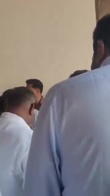కొత్త  ఎమ్మెల్యేలతో విజయ్ మాటా మంతి..
