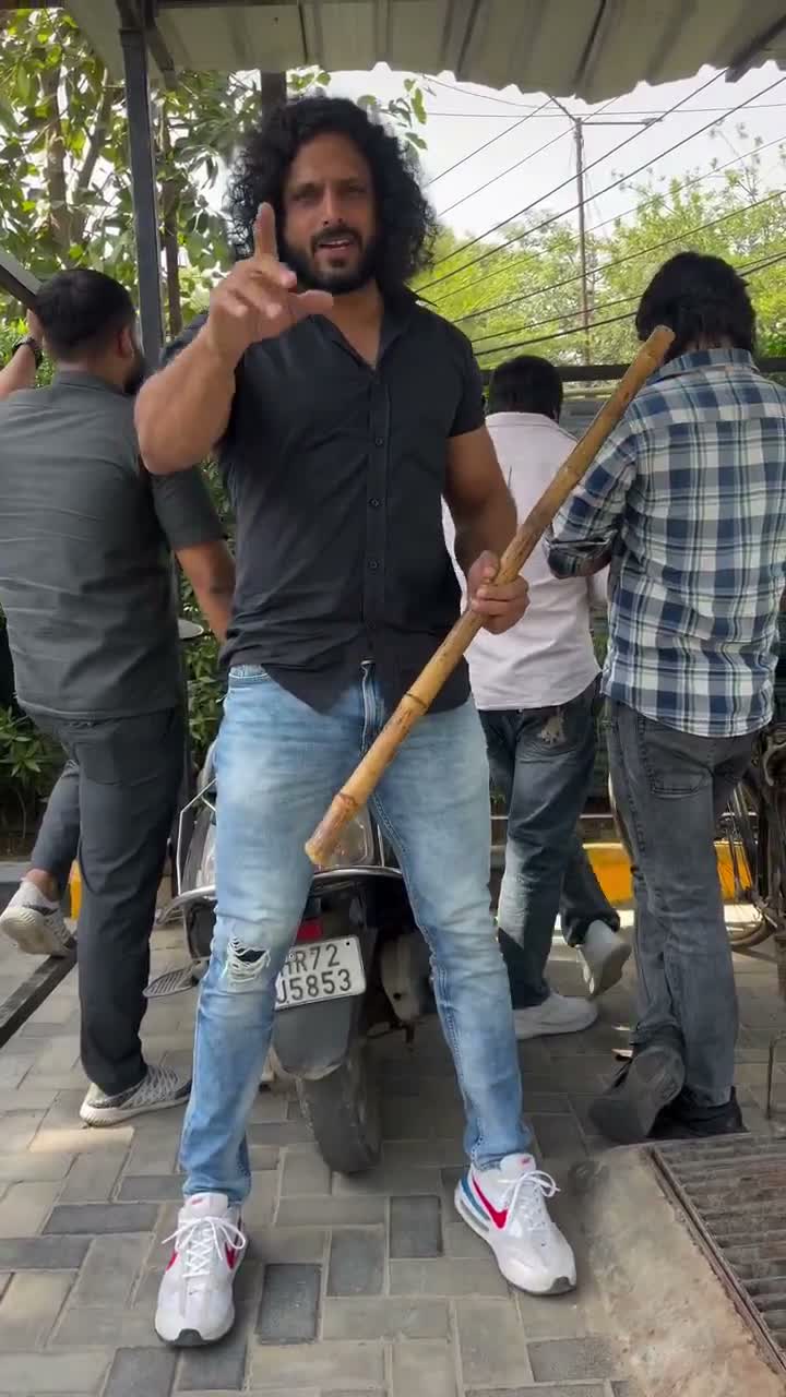 దాడికి రెడీ అయిన రైట్ వింగ్