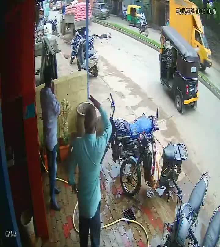 దావణగెరెలో దారుణం..టిప్పర్ ట్రక్‌ ప్రమాదంతో మృతి
