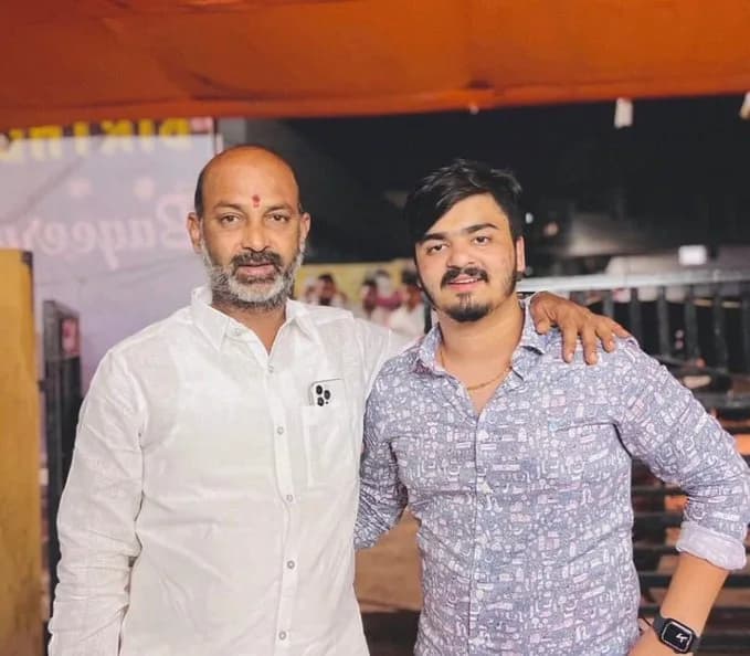 బండి సంజయ్ కొడుకుపై పోక్సో కేసు ఫైల్!