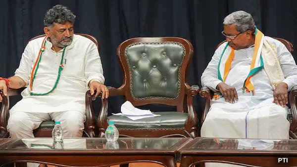 కర్నాటకలో డి.కె. శివకుమార్ కు పగ్గాలు- సిద్దరామయ్యకి రాజ్యసభ