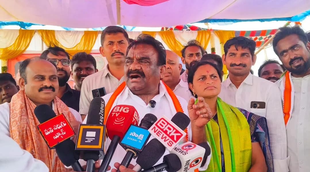తెలంగాణలో ఆంధ్ర నాయకుల పెత్తనం ఏంటి: మందుల సామెల్