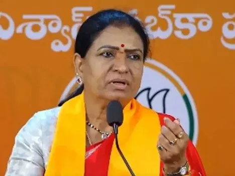 కాంగ్రెస్ కార్యకర్తలకే ఇందిరమ్మ ఇండ్లు: DK అరుణ