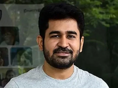 సినీ ఇండస్ట్రీకి బిచ్చగాడు నటుడు గుడ్ బై !