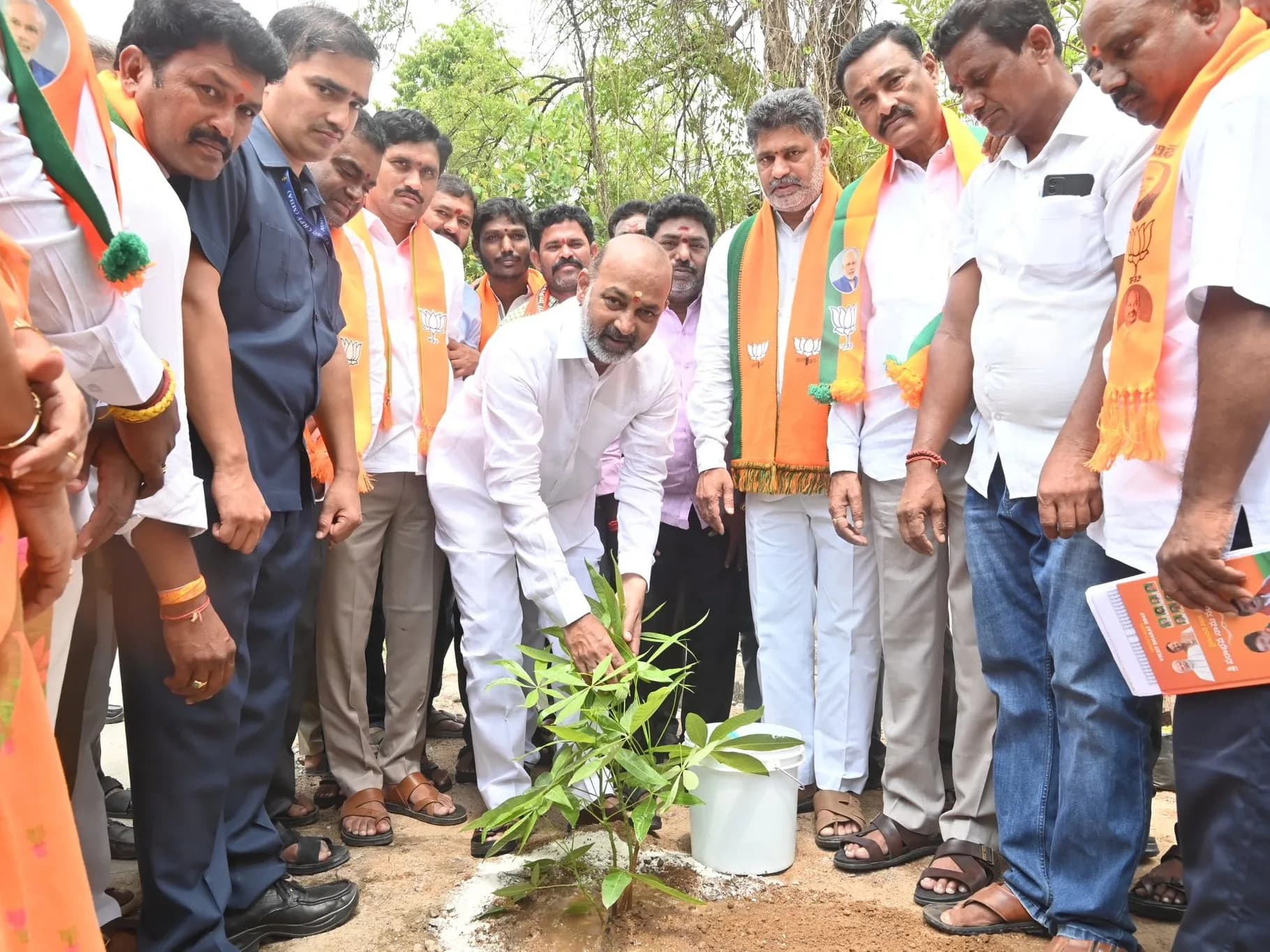 బండి సంజయ్ ఎమోషనల్ పోస్ట్!
