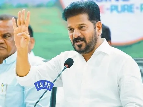 హైదరాబాద్ మెట్రో లోన్ అడ్డుకుంటున్నారు!