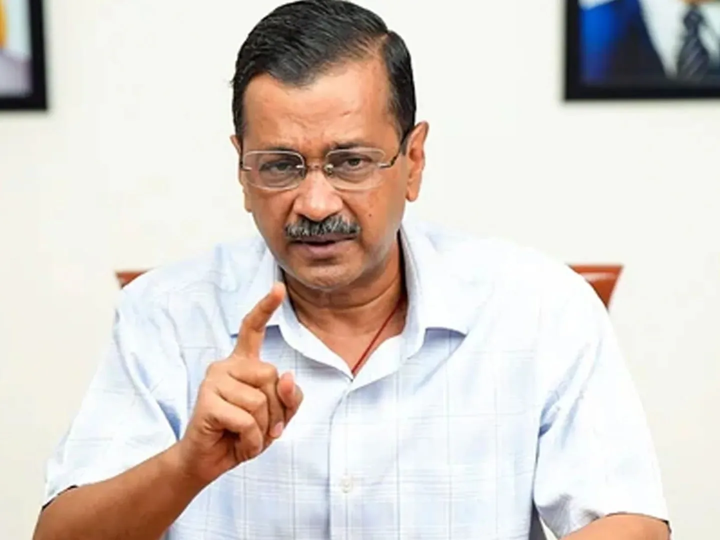 అభిజీత్ దీప్కేపై ఎటాక్.. గట్టిగా రియాక్ట్ అయిన కేజ్రీవాల్!