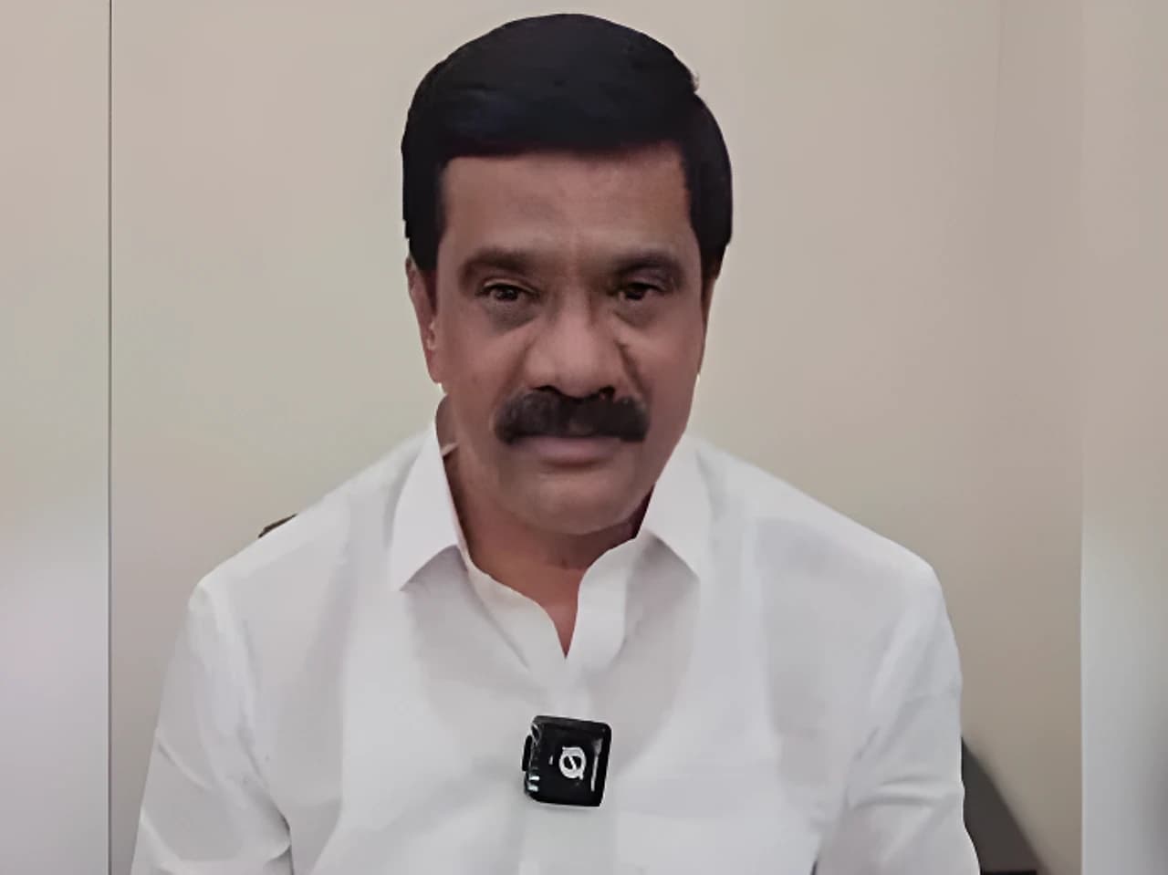 మాజీ మంత్రి వేముల ప్రశాంత్ రెడ్డి హౌస్ అరెస్ట్