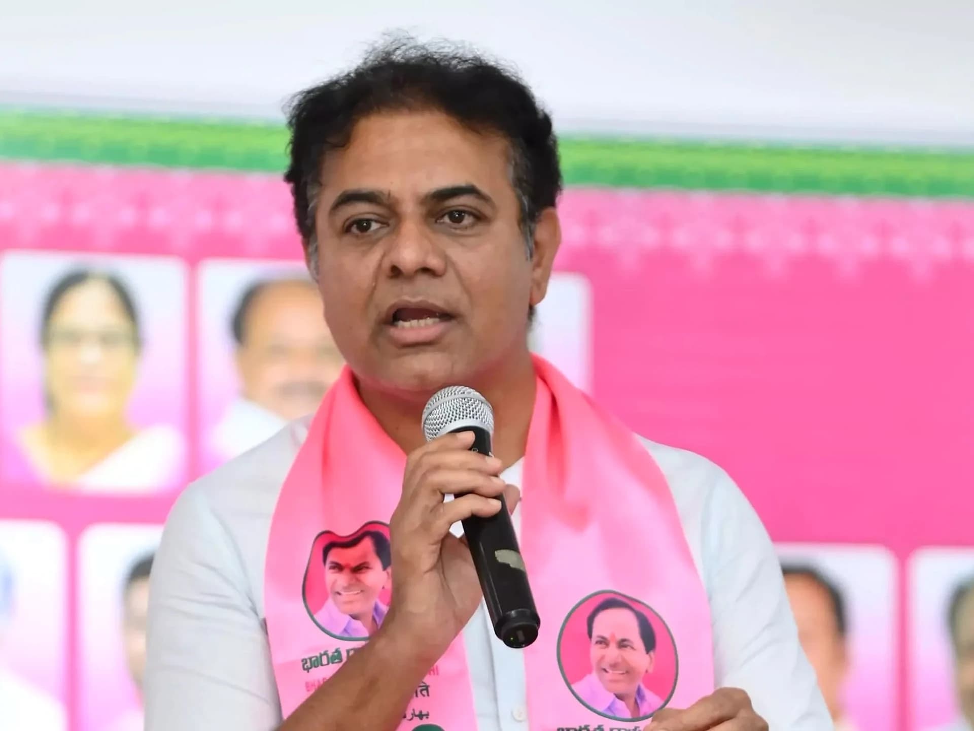 తులం బంగారం కాదు, ఇనుము కూడా ఇచ్చే పరిస్థితి లేదు