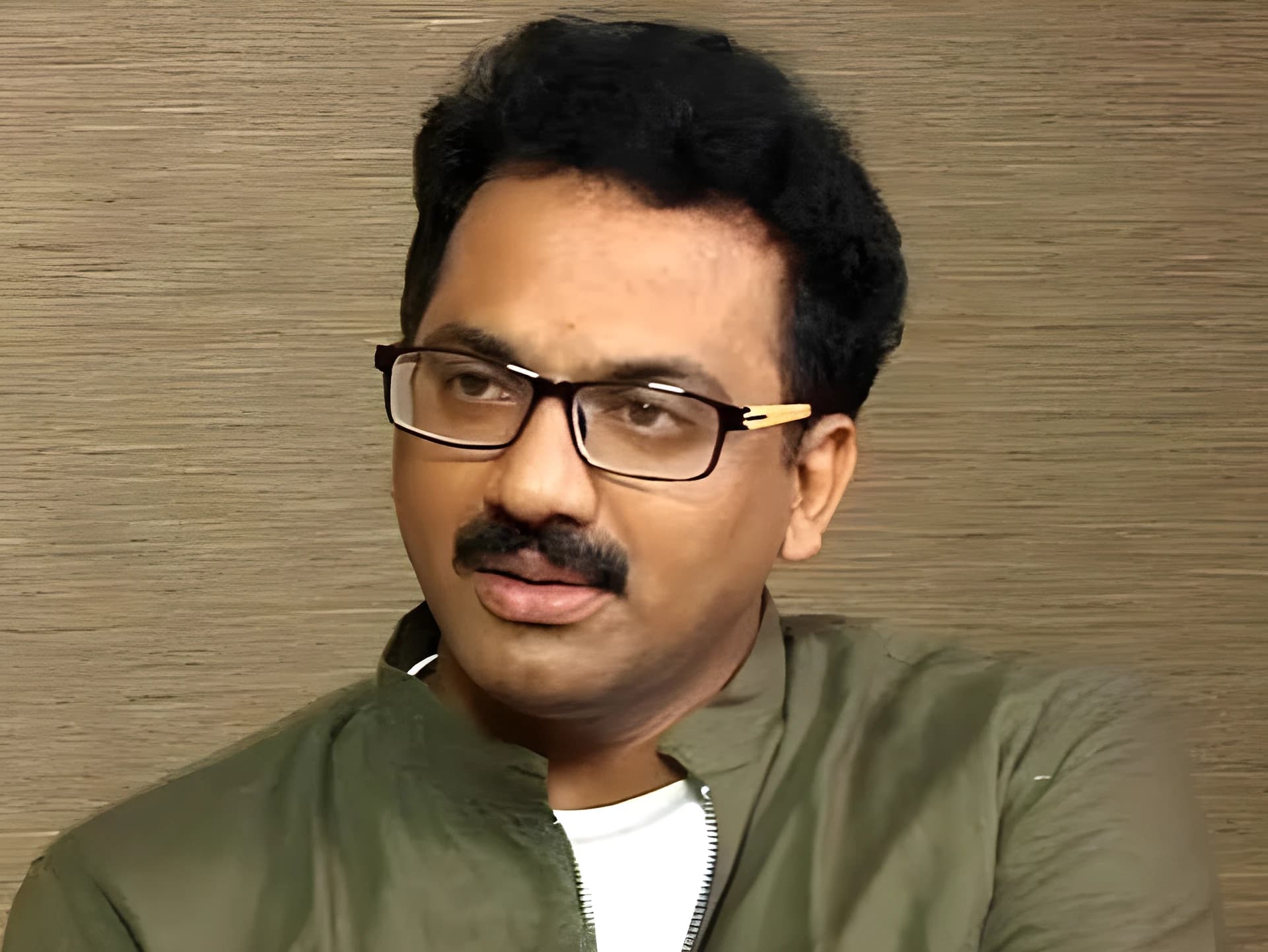 'పిల్ల జమిందార్' డైరెక్టర్పై కేసు!