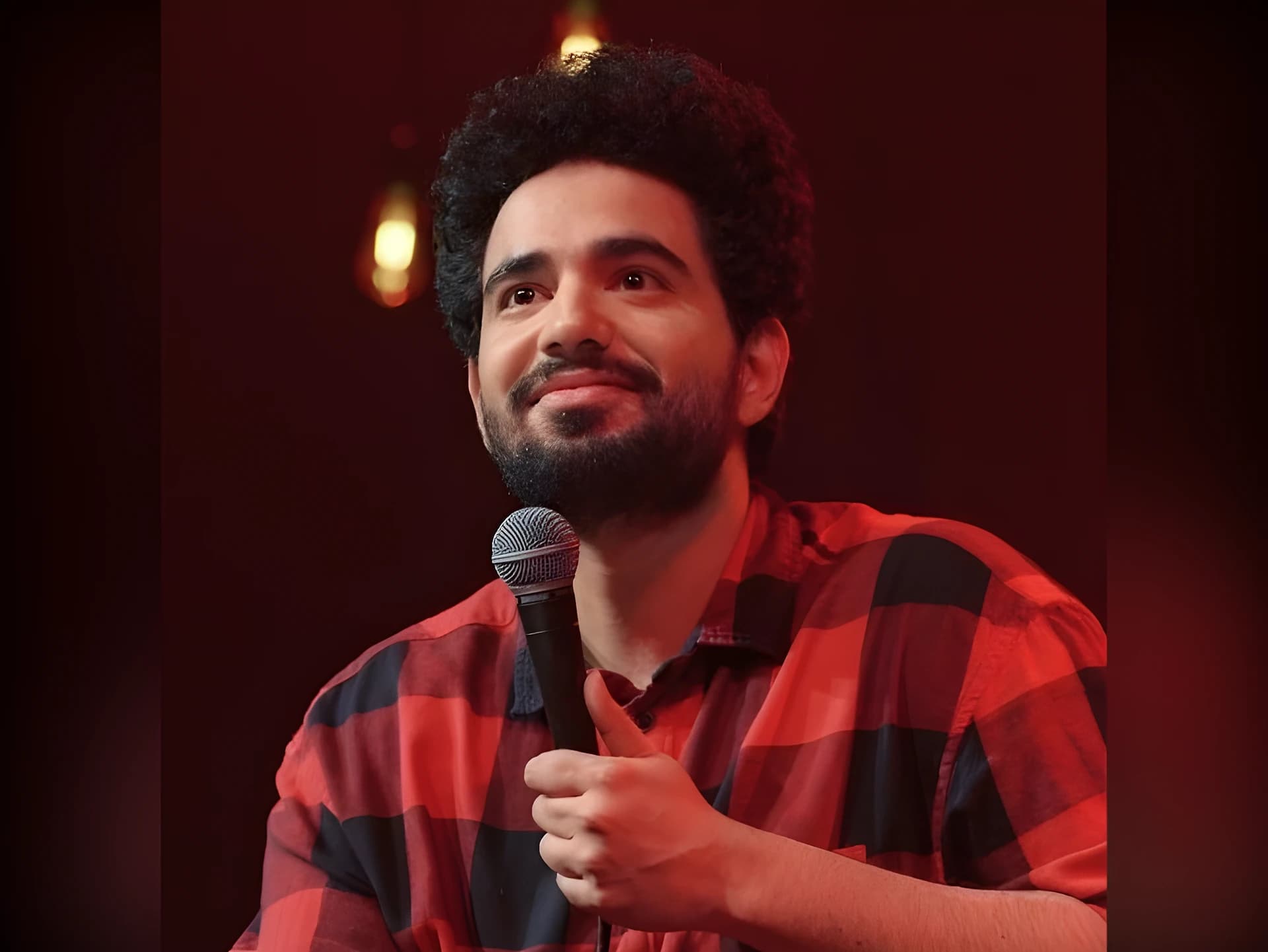 స్టాండప్ కమెడియాన్ సమయ్ రైనాకు భారీ జరిమానా