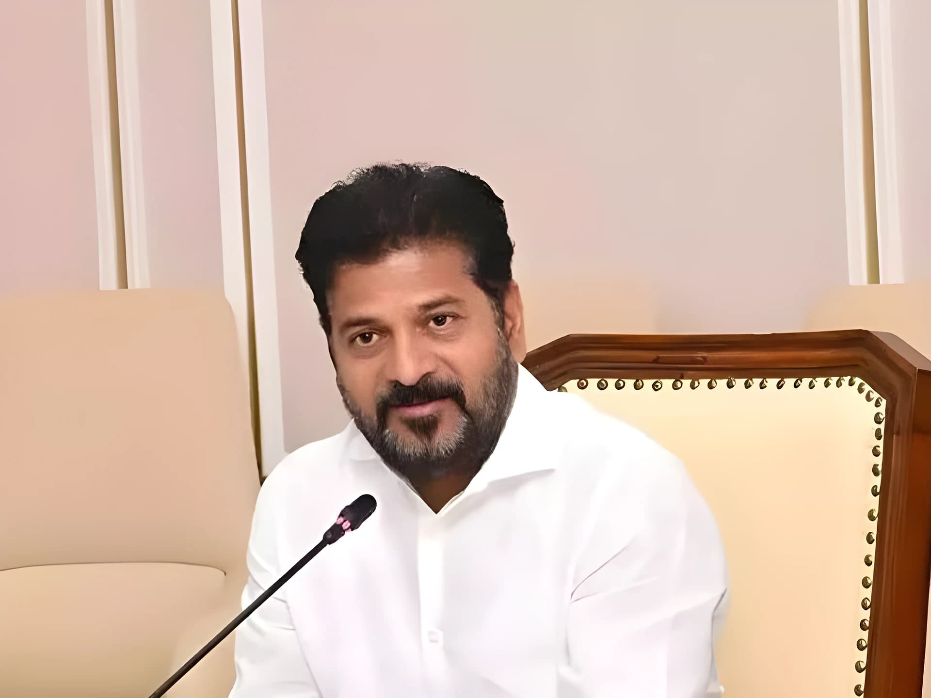 ఓటు లేకపోతే స్కీమ్స్ బంద్: CM రేవంత్