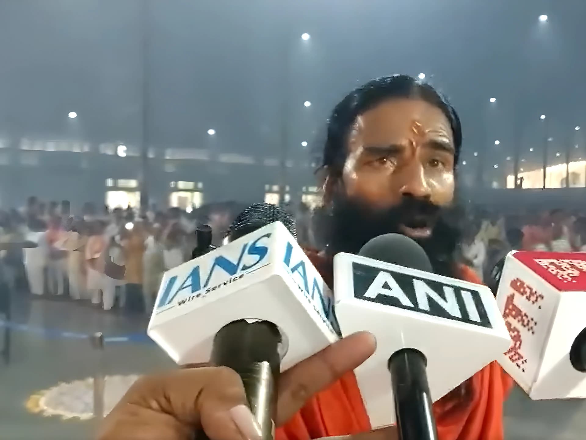 జంతర్మంతర్ నిరసనల్లో దేశ ప్రతిష్ఠను దెబ్బతీశారు: రామ్దేవ్