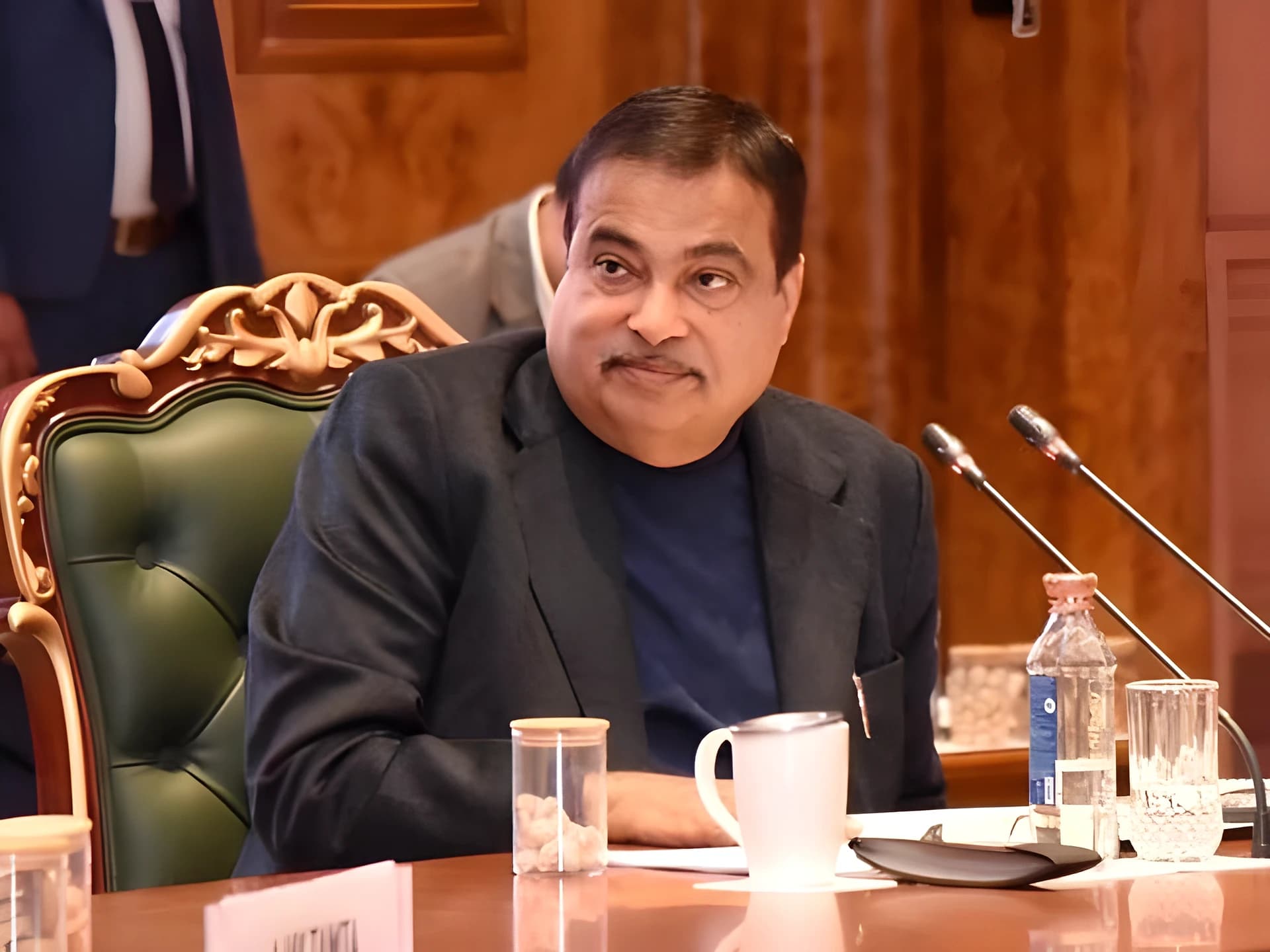 ఈ20 పెట్రోల్తో మైలేజ్ తగ్గుతుంది: నితిన్ గడ్కరీ