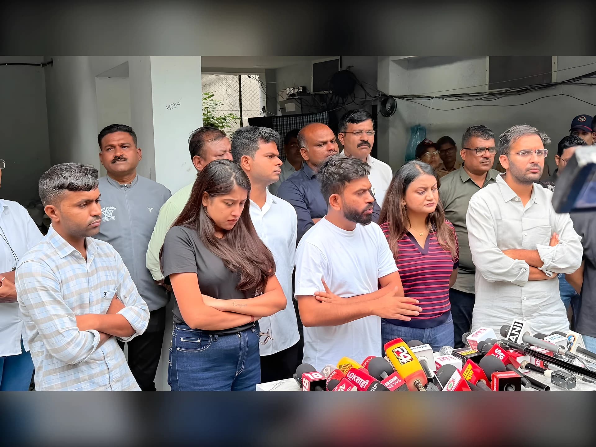 జార్ఖండ్ స్టూడెంట్స్ కి మద్దతుగా అభిజీత్ దిప్కే!