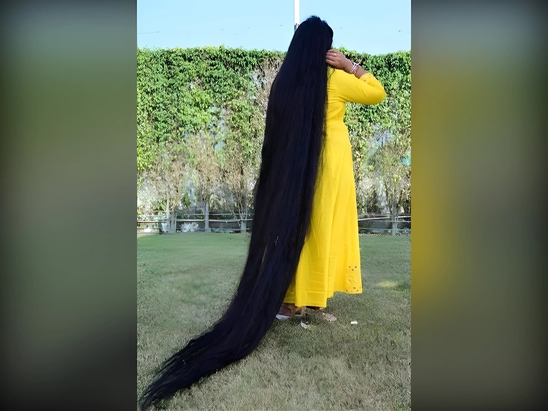 ఇంత పొడవు జుట్టు ఎప్పుడైనా చూశారా?