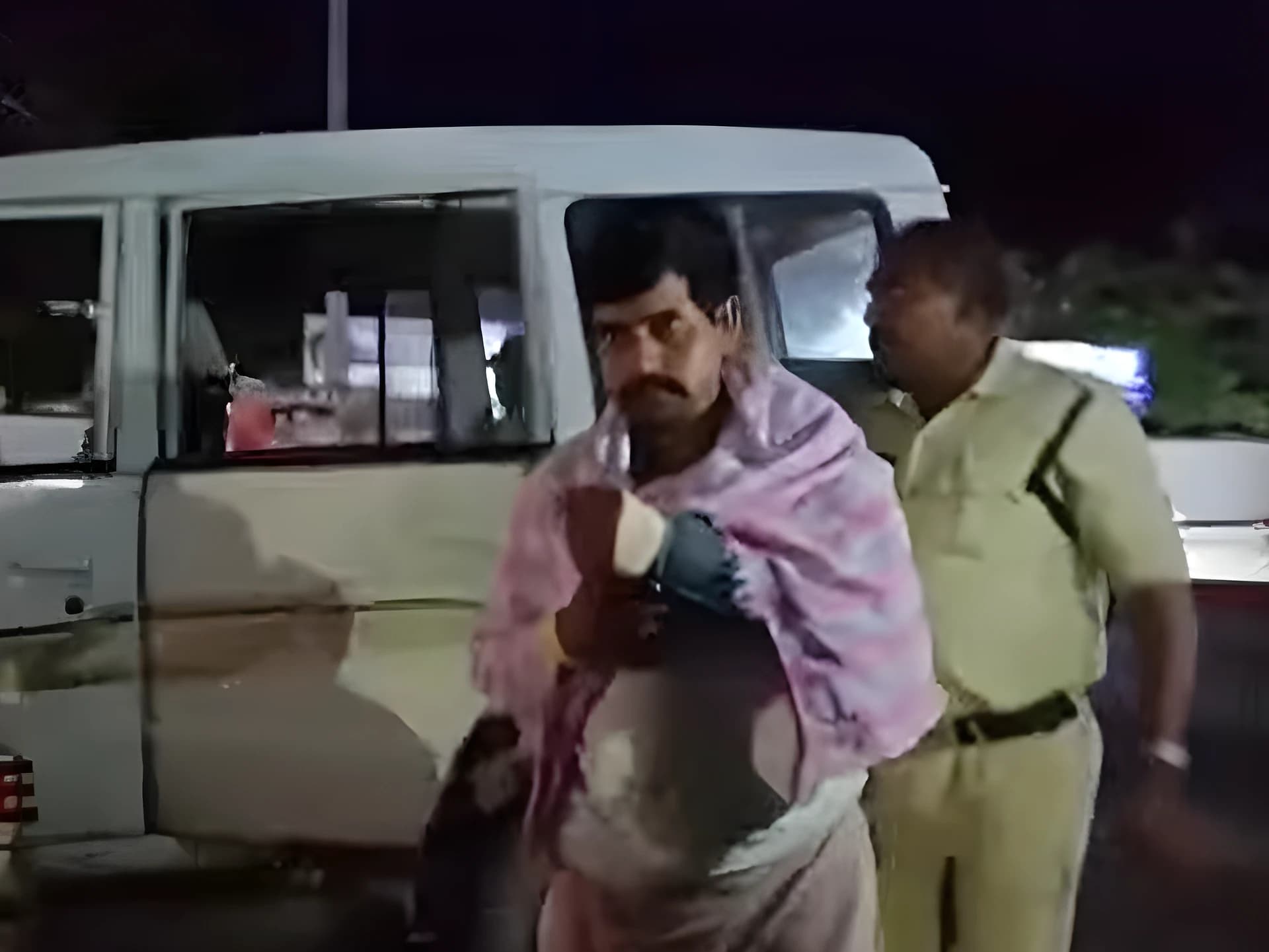 ఆలూరు ఎమ్మెల్యే తమ్ముడు అరెస్ట్